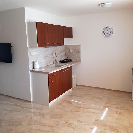 Apartman S Vinnym Sklepem Viktorie Pouzdrany Zewnętrze zdjęcie